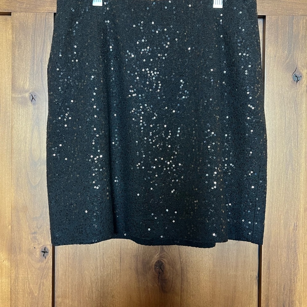 EUC Ann Taylor Black Sequin Mini Skirt 2P
